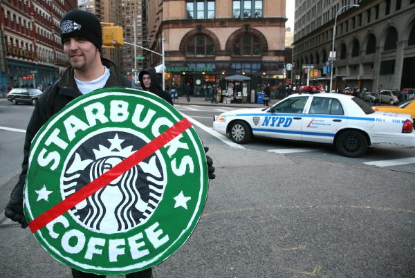 This Labor Day, Starbucks Workers Are Hosting Pro-Union “Sip-Ins” Across the U.S.`