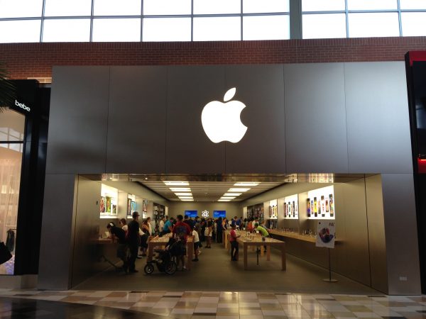 ‘We Won!’: Workers Vote to Become Second Unionized US Apple Store