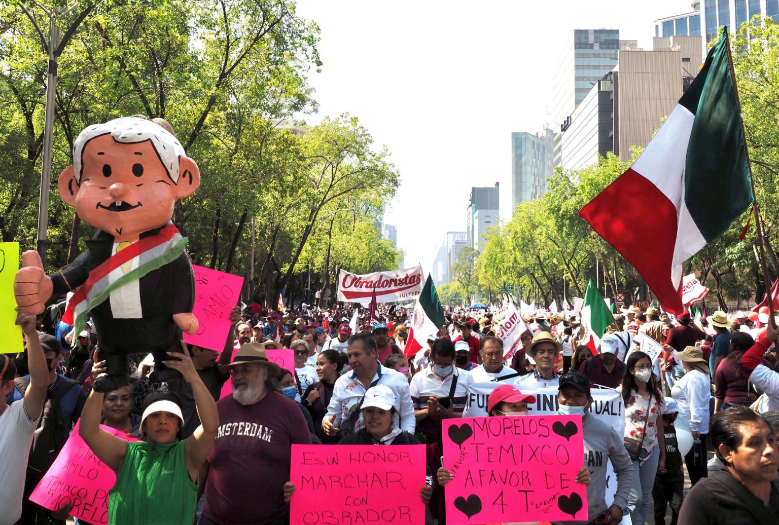 500,000 Rally in Support of Mexican President and Against US Intervention