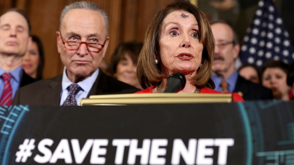 ACTION ALERT: Trump Rules Remain at FCC as Democrats Cave to Big Cable, Fox News