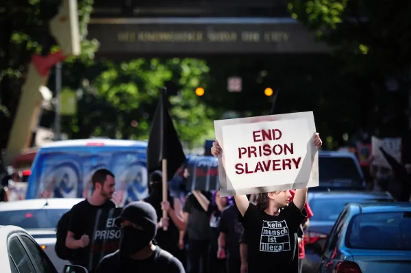 I Worked in Federal Prison Sweatshops for 23 Cents an Hour