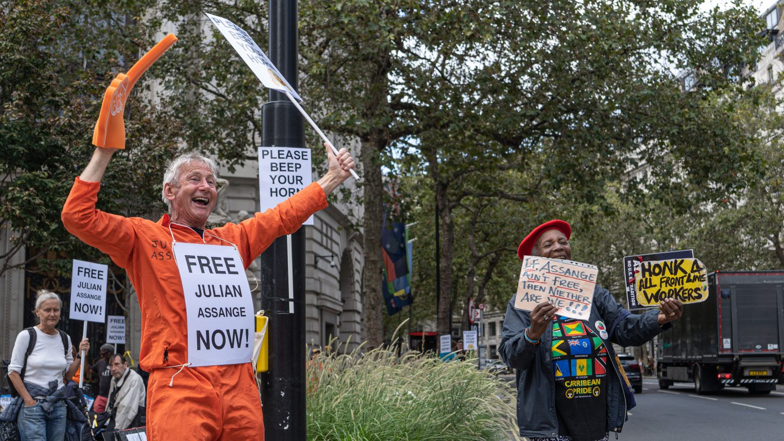 US Lawmakers Renew Call for Biden to Drop Charges Against Julian Assange