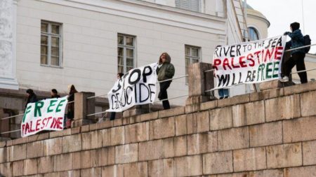 Senate Progressives Seek to Hold Israel Accountable