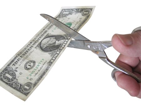 The Gulf Isn’t Ditching the Dollar. It’s Doing Something Smarter.