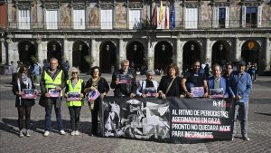 Reporters Without Borders (RSF) stage a demonstration at Plaza Mayor in Madrid, where they filed their fourth complaint with the International Criminal Court (ICC) against Israel, condemning the killing of over 130 journalists in Palestine in the past year. RSF members also stated that the largest massacre against the press in the shortest time took place in Palestine, during demonstrations held in 10 cities across Europe on September 26, 2024.