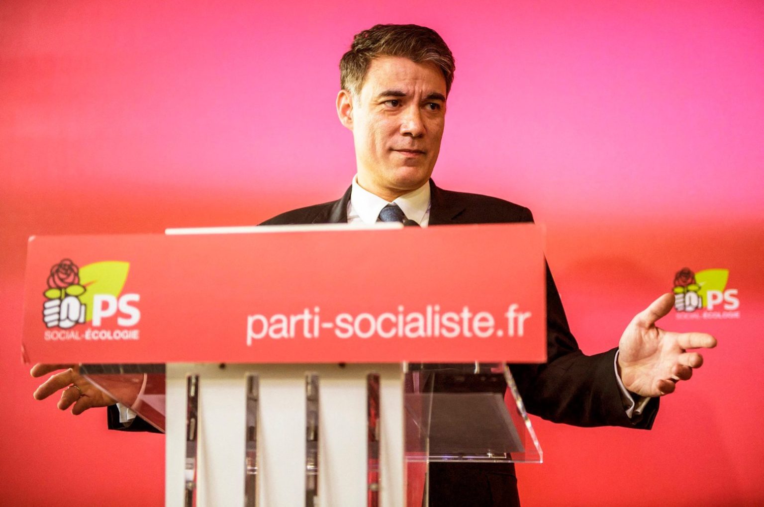 France’s Parti Socialiste Agrees to Bad Deal With Macronists