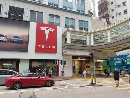 The Tesla Takedown Shows How We Can Make Oligarchs Feel the Pain