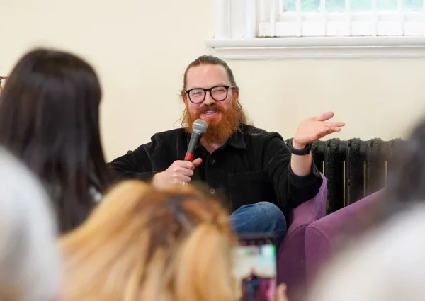 UK Court Orders Police Return Devices To EI Journalist Asa Winstanley