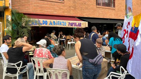 Activists Mobilize in Colombia’s Cities in Support of Petro’s Labor Reforms