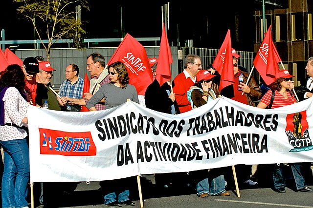 Towards the General Strike In Portugal