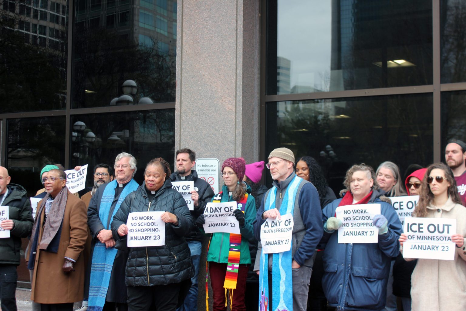 “We Are Facing a Tsunami of Hate”: Amid ICE Crackdown, Unions and Community Groups Call for Minnesota Shutdown in 10 Days