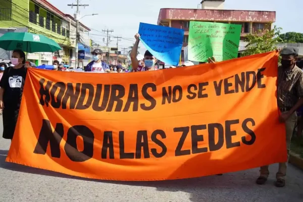 Peter Thiel Is Unleashing a Neocolonial Billionaire Fantasy in Honduras