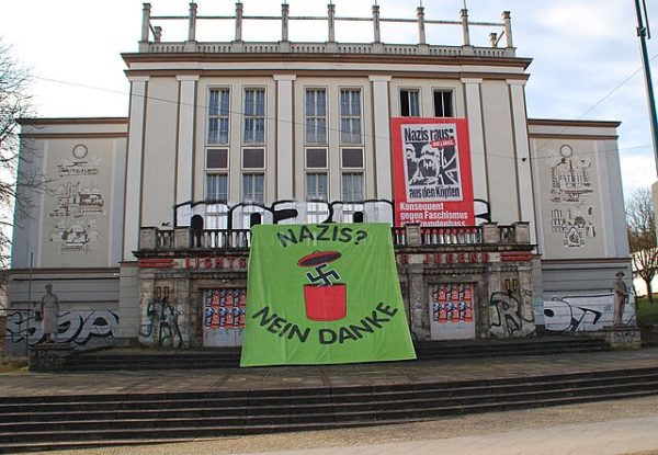 Do Workers in Germany Vote Neo-Nazi?