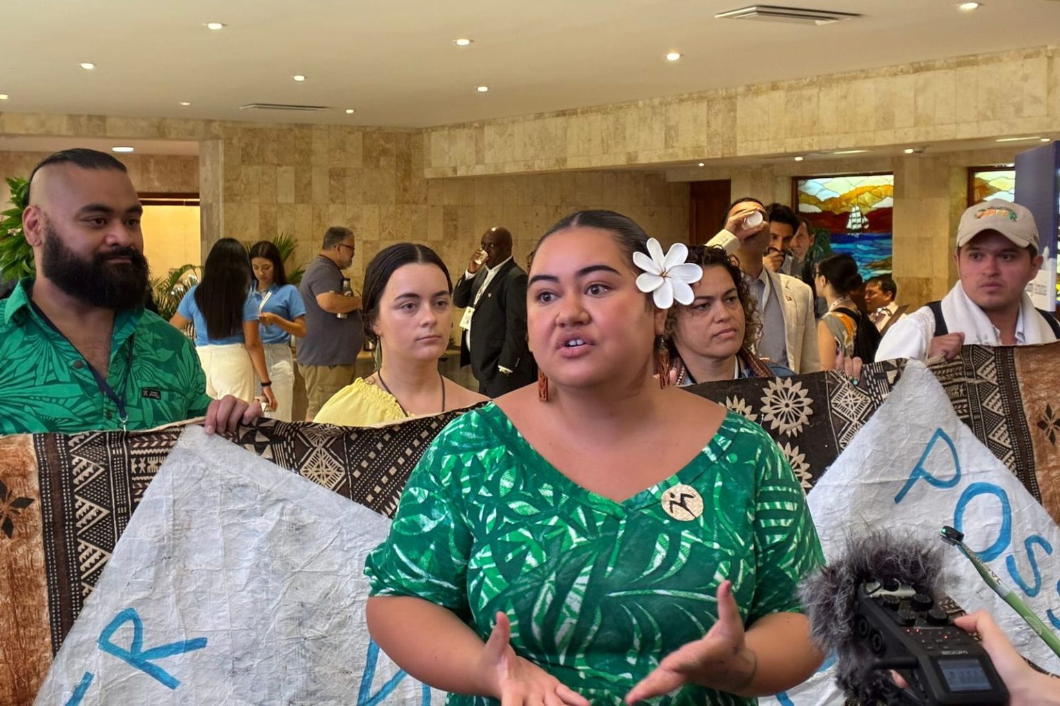 The Emerging Coalition Challenging Fossil Fuel Politics Outside COP