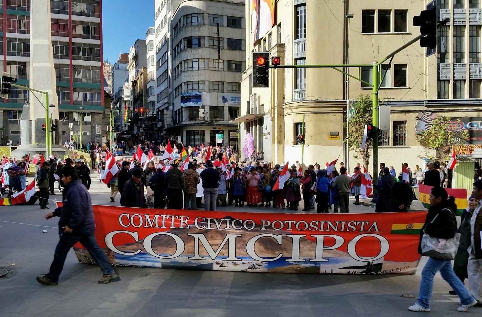 WHO Will Rule Bolivia? Comcipo-Protesta en LaPaz