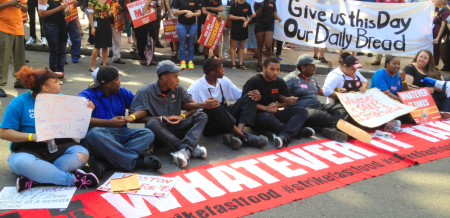 What Amazon Workers Can Learn From the Successes (And Failures) of the Fight for 15
